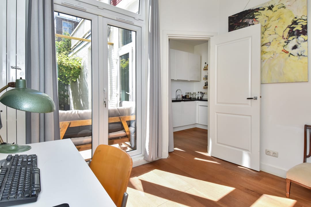 Photo 22 of Hendrik van Deventerstraat 42