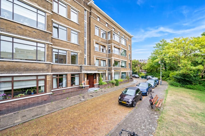 Foto 8 van Pinksterbloemplein 4