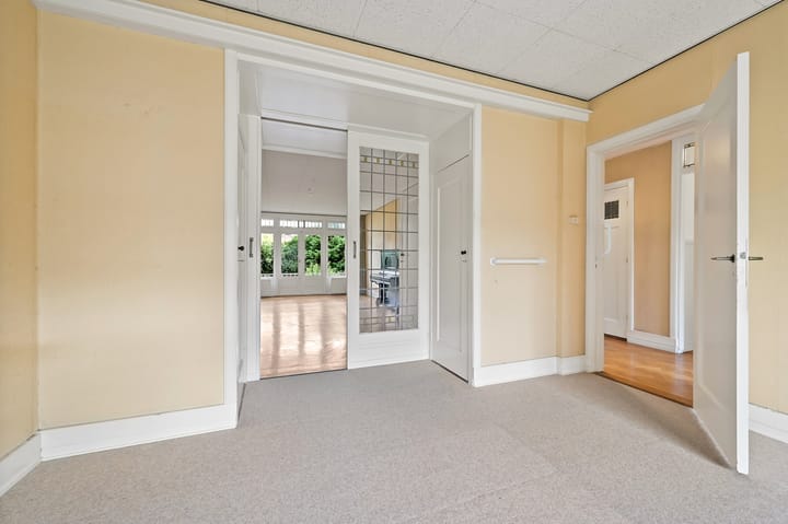 Foto 12 van Pinksterbloemplein 4