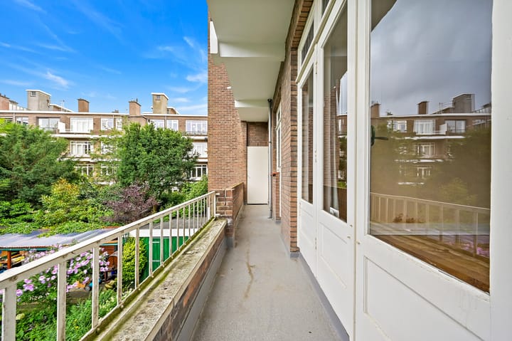 Foto 21 van Pinksterbloemplein 4