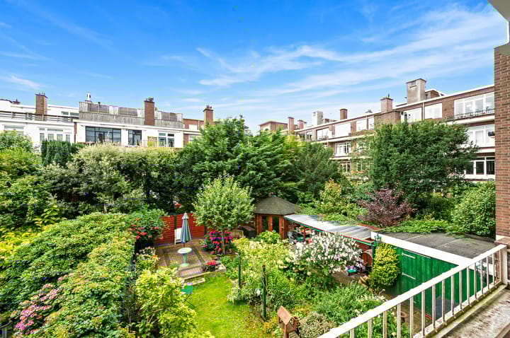 Foto 23 van Pinksterbloemplein 4