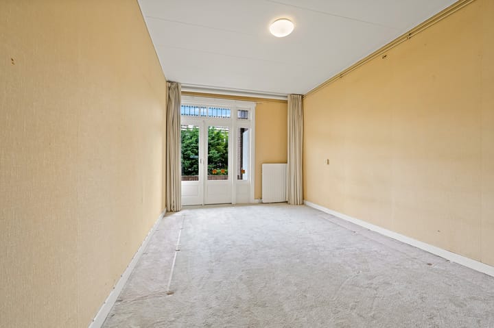 Foto 25 van Pinksterbloemplein 4