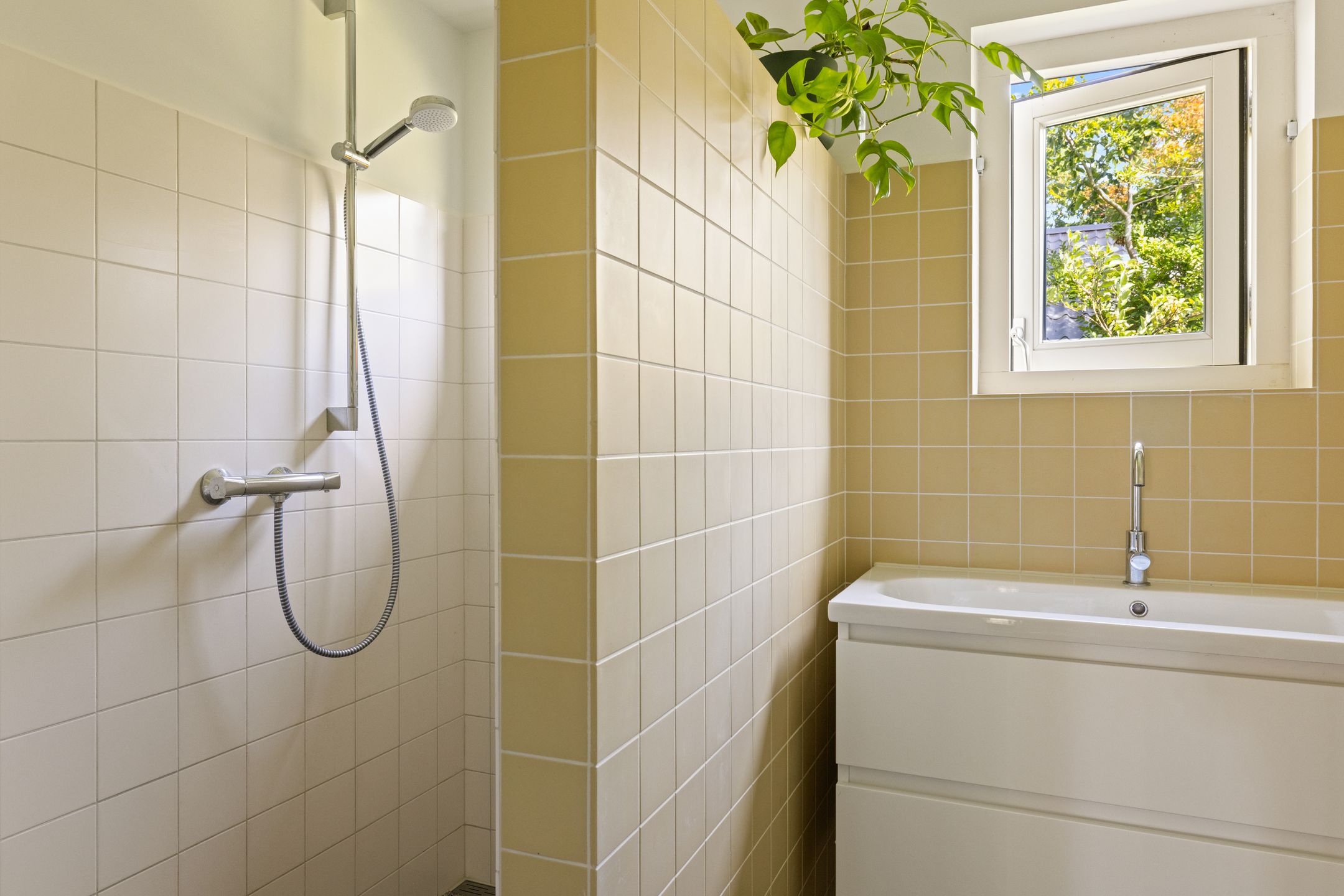 Foto 21 van Bloemendalergouw 63