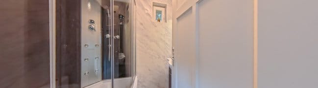 Badkamer en keuken bijgebouw