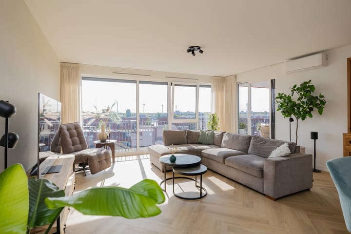 Foto 23 van Botterboulevard 54