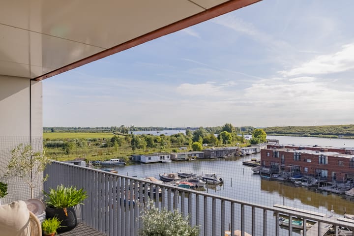 Foto 28 van Botterboulevard 54