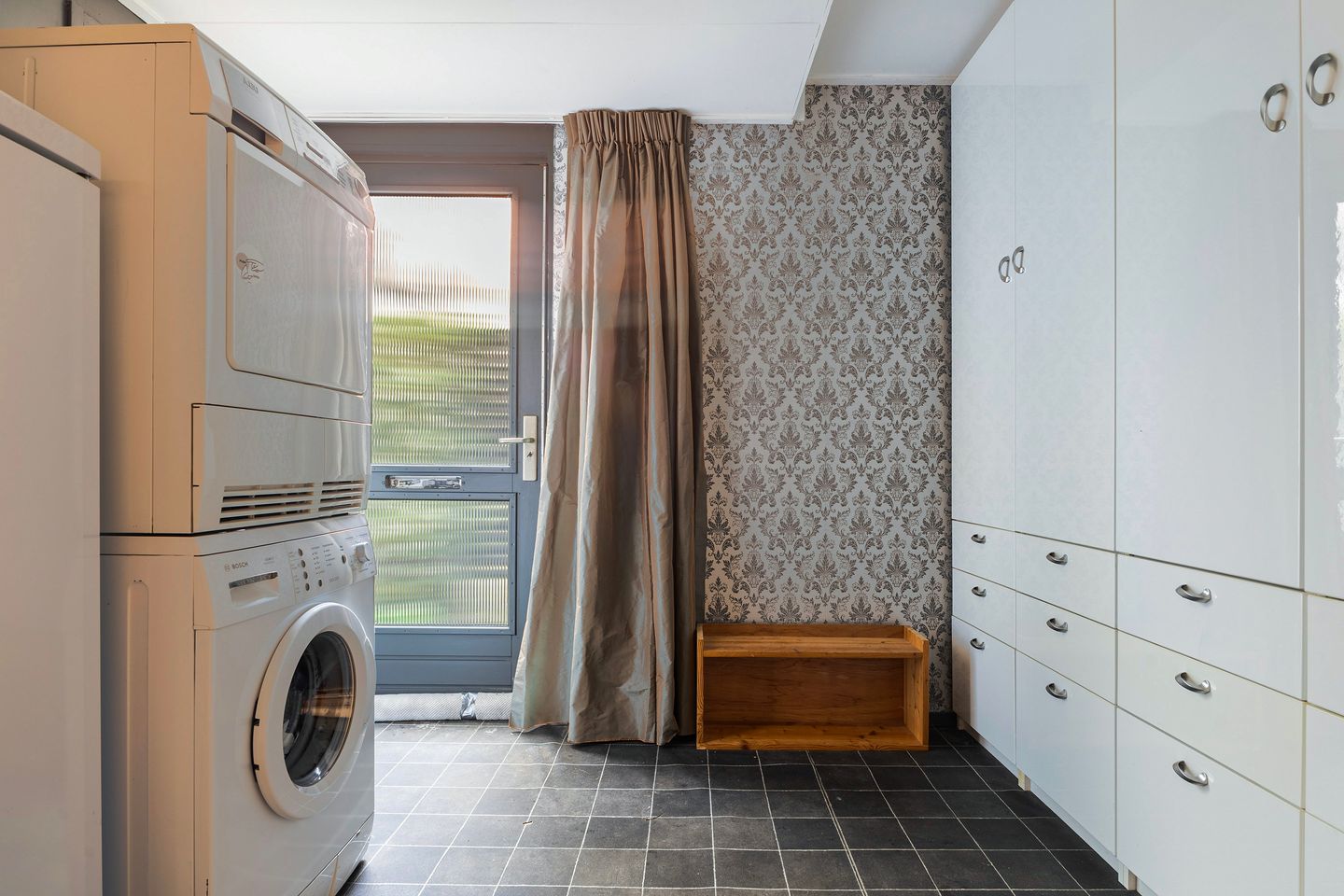 Photo 14 of Hilleburen 10