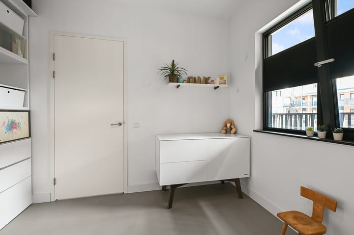 Foto 19 van Hellingstraat 68