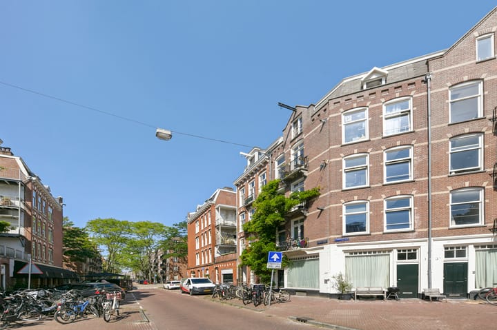 Foto 21 van Staringplein 1-2