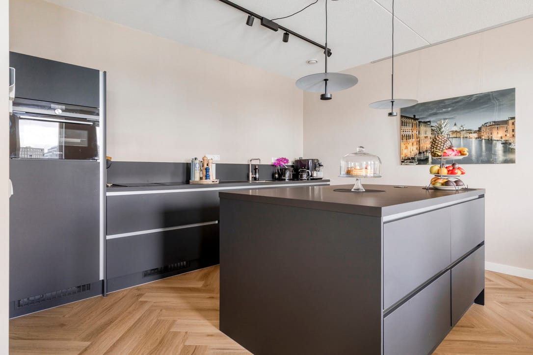 Foto 4 van Mies van der Rohestraat 105