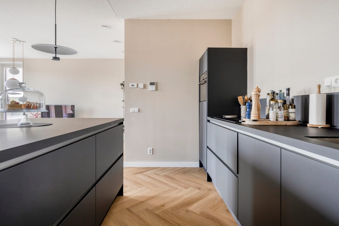 Foto 9 van Mies van der Rohestraat 105