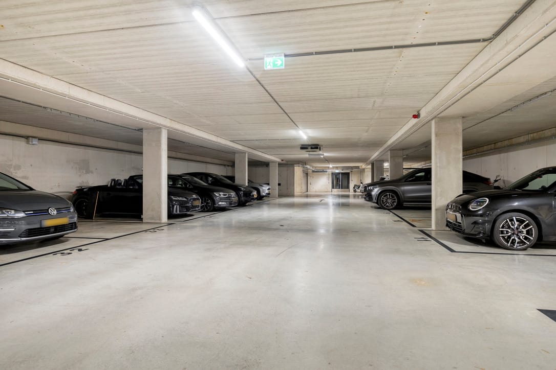 Foto 27 van Mies van der Rohestraat 105