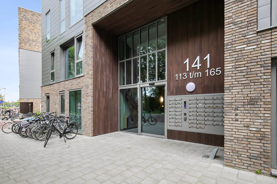 Foto 2 van Friesestraatweg 141-82