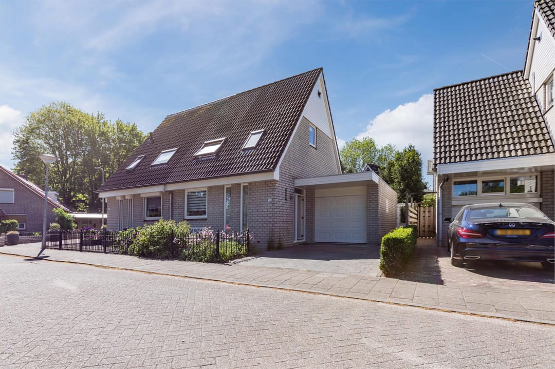 Foto 1 van Console 4