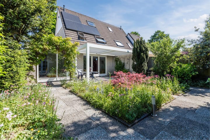 Photo 5 of Console 4