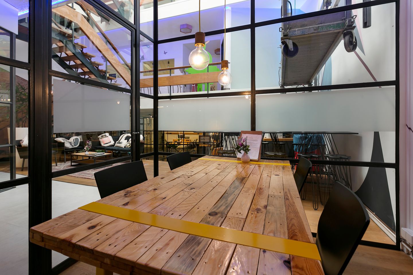 View photo 5 of Willemstraat 1-G