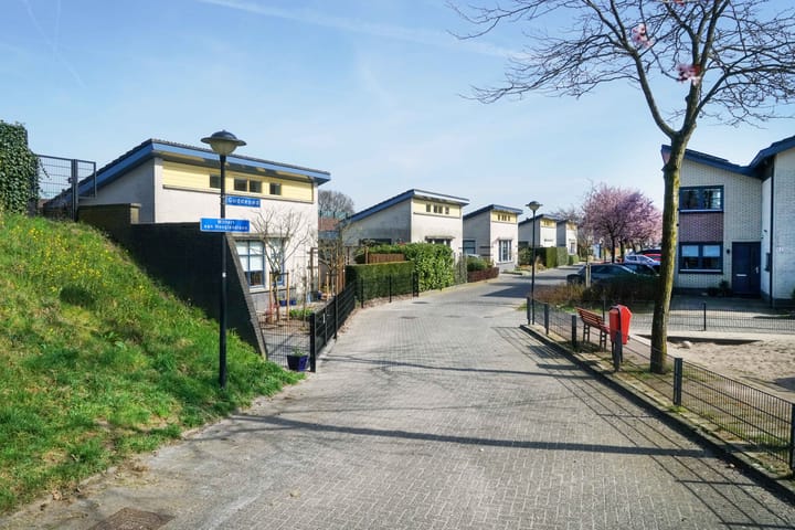 Foto 37 van Wittert van Hooglandlaan 18