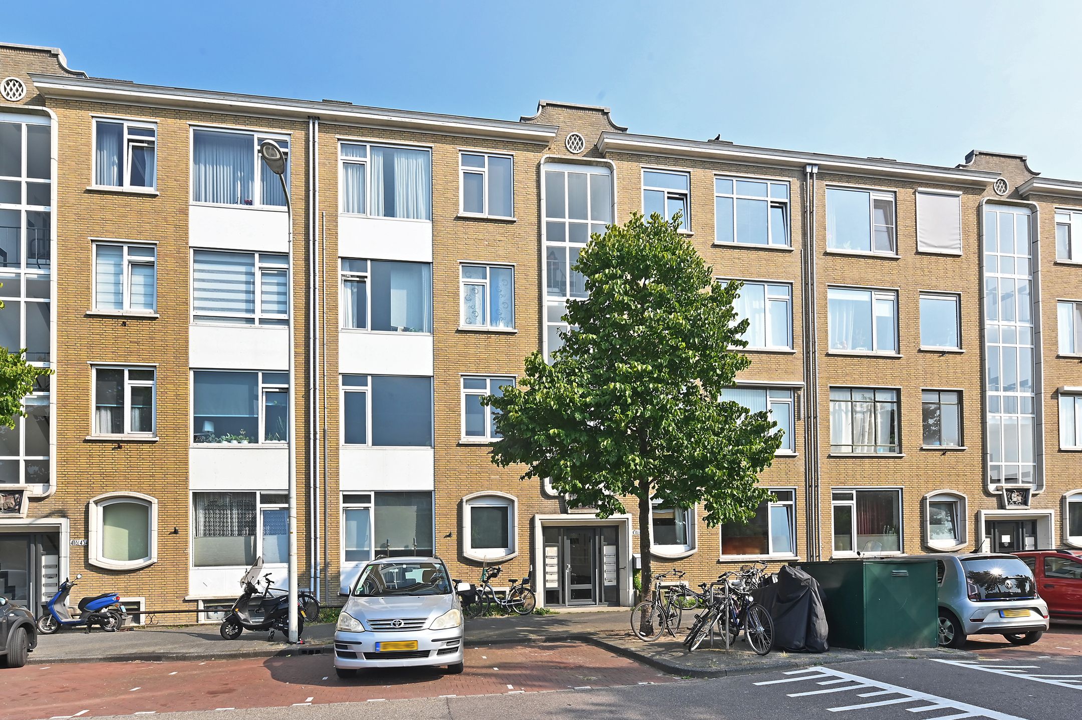 Photo 21 of Veenendaalkade 438