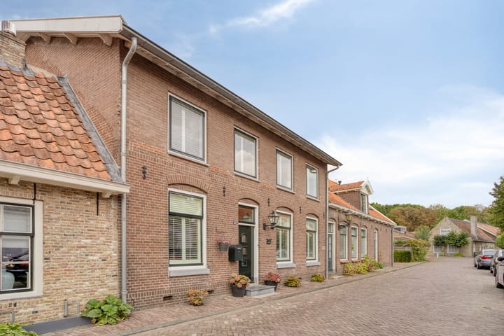 Photo 39 of Jachthuisstraat 34