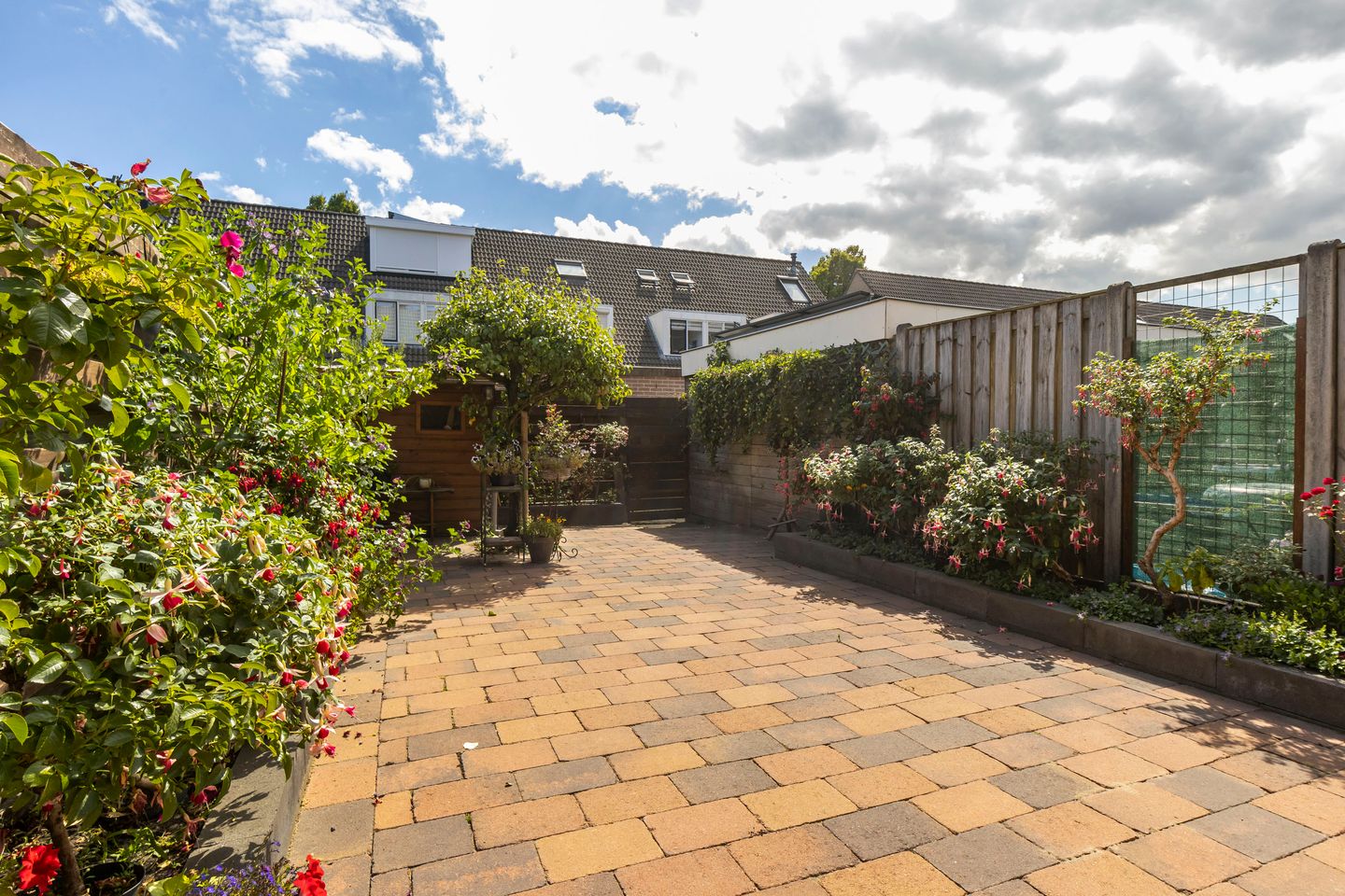 Foto 25 van Suze Robertsonstraat 76