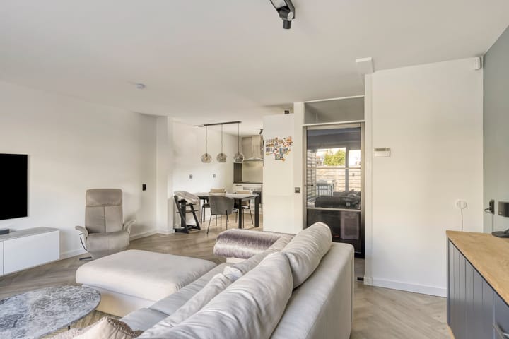 Foto 3 van Blauw-roodlaan 119