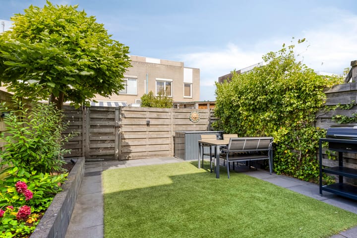 Foto 12 van Blauw-roodlaan 119