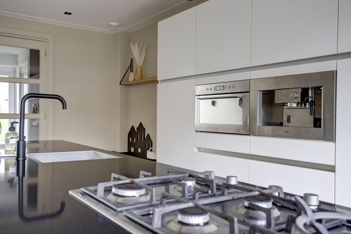 Foto 11 van van Asperenstraat 10