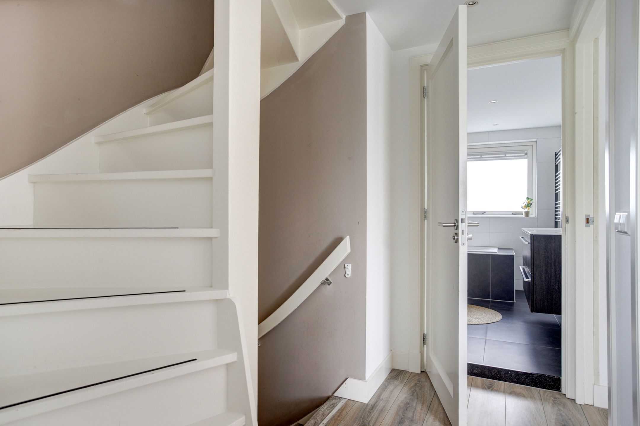 Foto 24 van van Asperenstraat 10