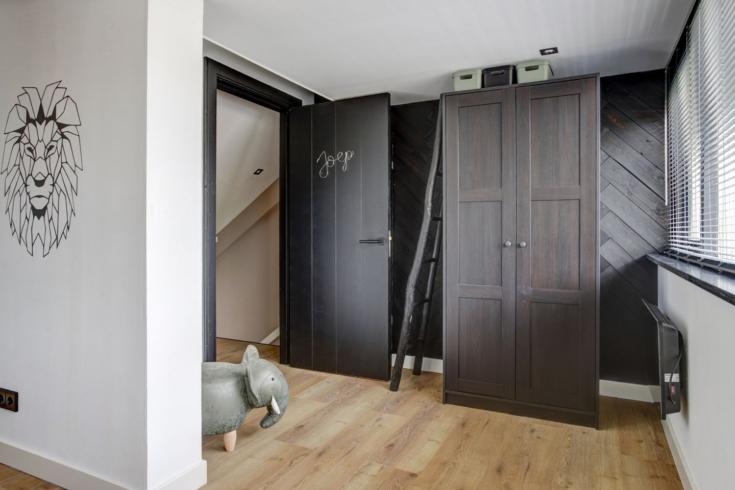 Foto 25 van van Asperenstraat 10