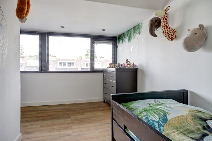 Foto 28 van van Asperenstraat 10