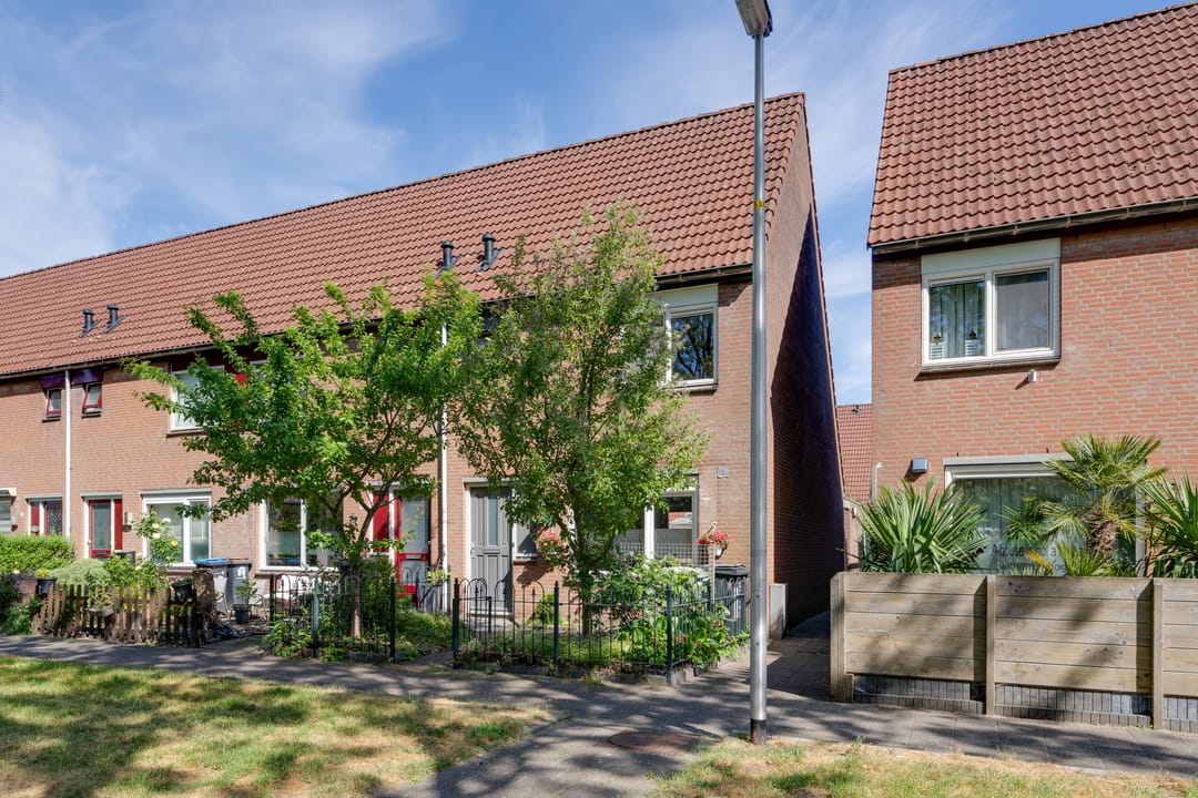 Photo 1 of Bunderstraat 54