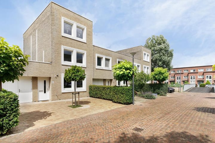 Foto 6 van Bertus Meijerstraat 5