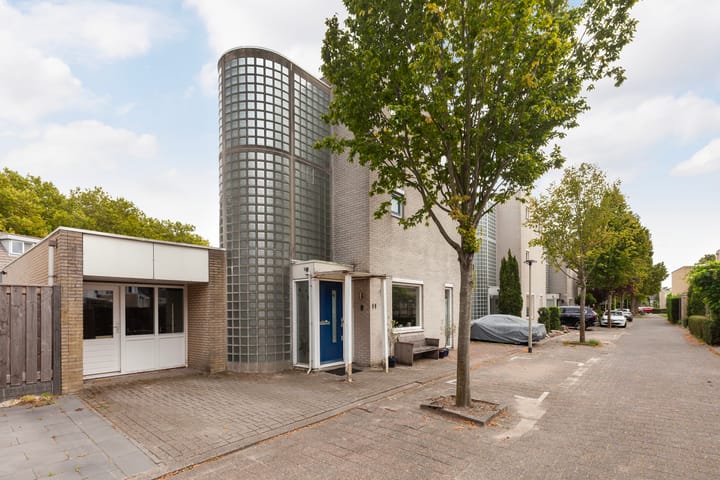 Gustav Stresemannring 11