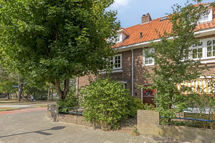 Foto 13 van Frederik Hendriklaan 86