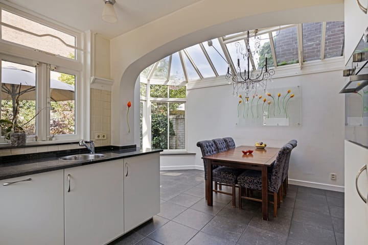 Foto 23 van Frederik Hendriklaan 86