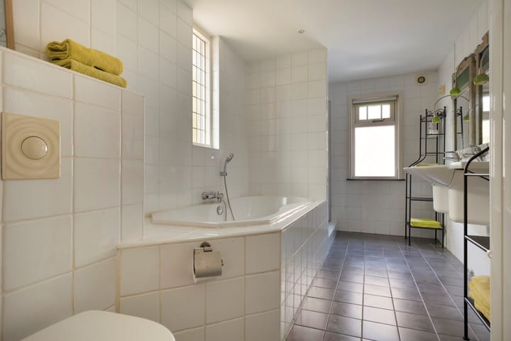 Foto 30 van Frederik Hendriklaan 86