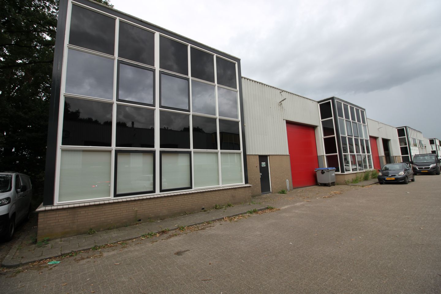 View photo 1 of Satijnbloem 45-47