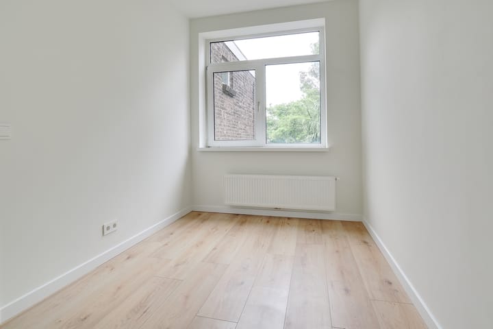 Foto 24 van Makassarstraat 16