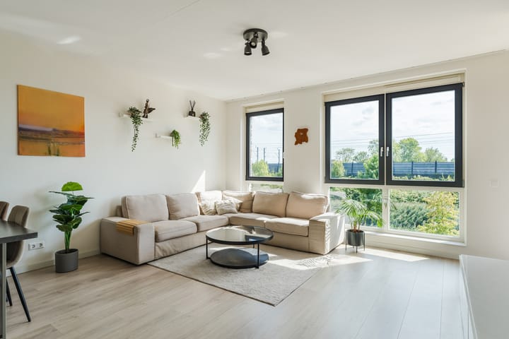 Foto 2 van Louis Armstronglaan 634