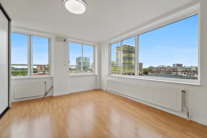 Photo 3 of Bogaardplein 70