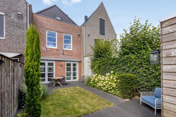 Foto 23 van Leesonweg 6