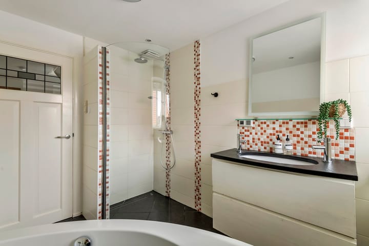 Foto 33 van Generaal Pironstraat 10