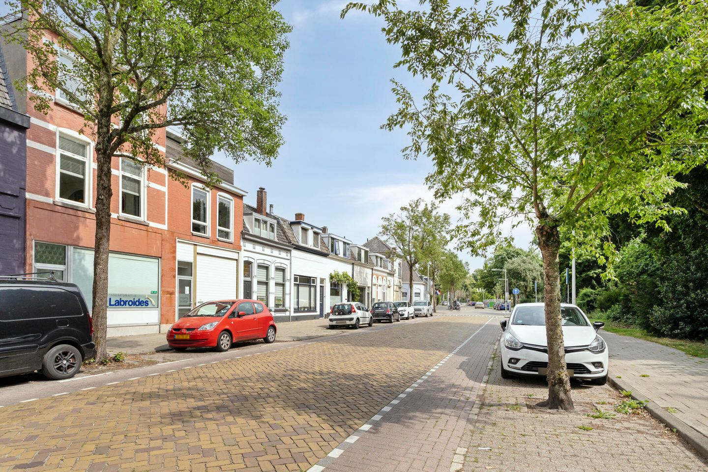 Photo 4 of Zuid-Westsingel 202-A