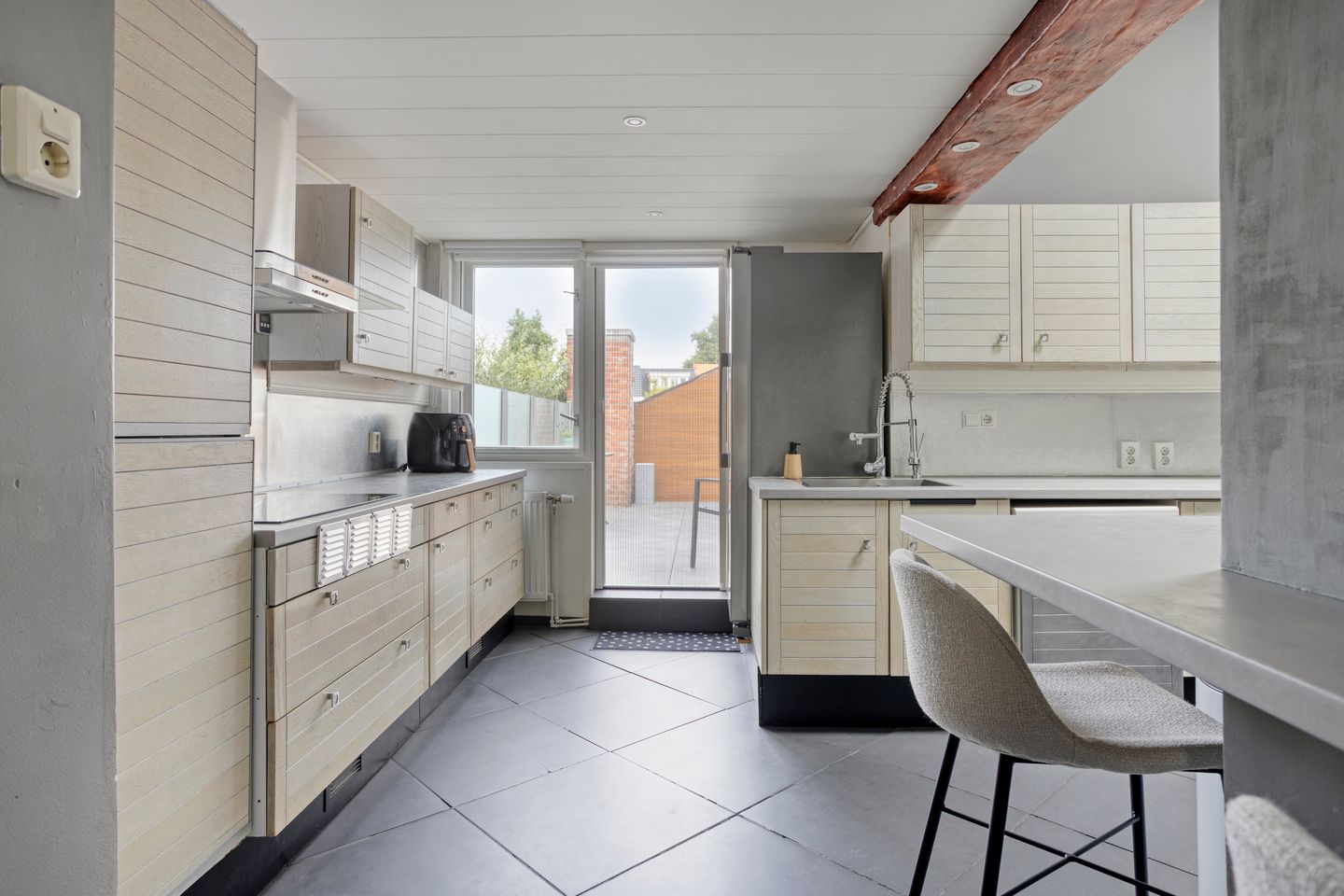 Photo 10 of Zuid-Westsingel 202-A