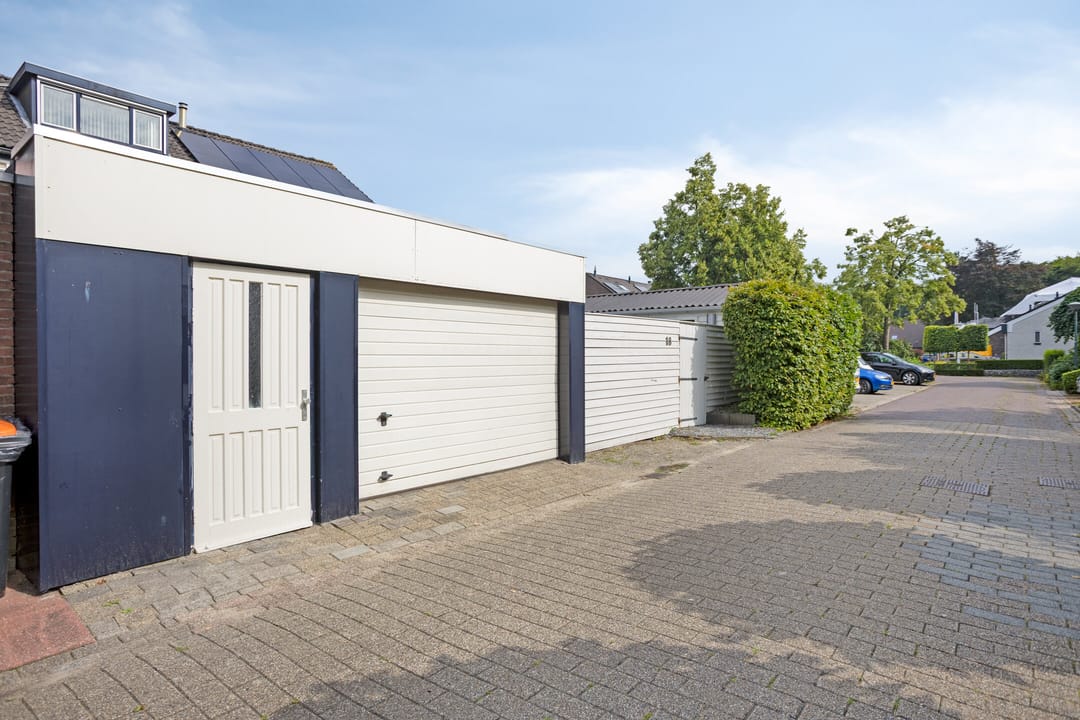 Foto 31 van Karos 17