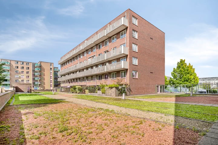 Foto 28 van Evertsweertplantsoen 40