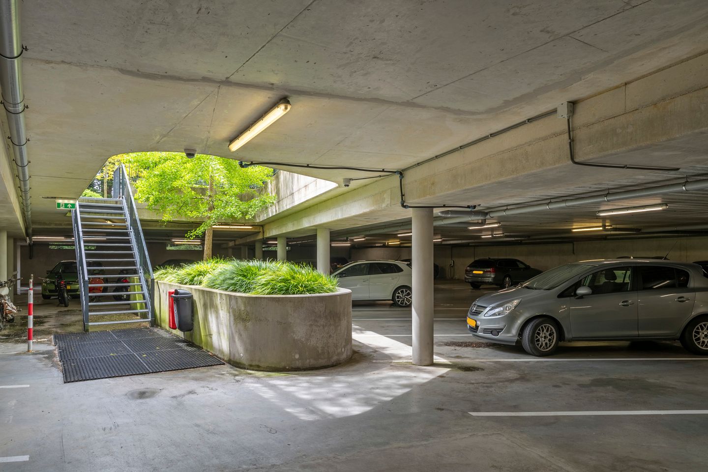 Foto 34 van Pieter van Musschenbroekstraat 19