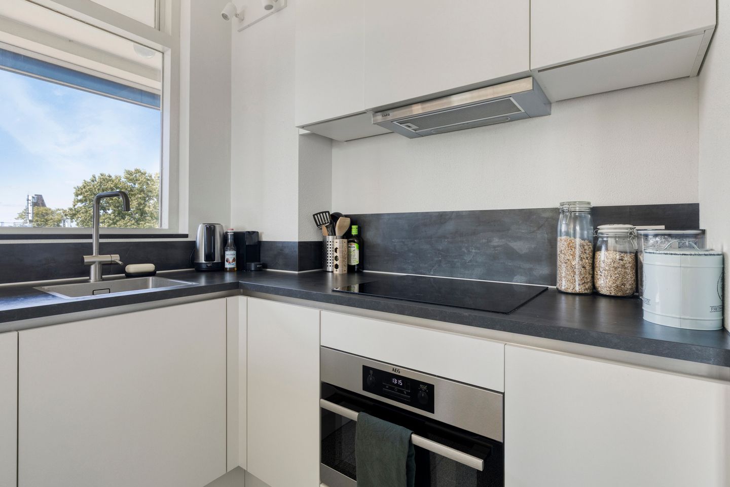 Foto 5 van Koningsplein 51-G