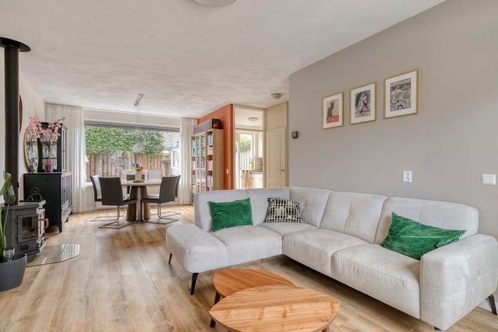 Foto 12 van Moenenstraat 3