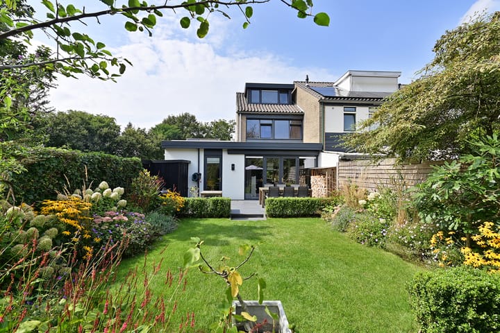 Foto 2 van 's-Gravenwaarde 2